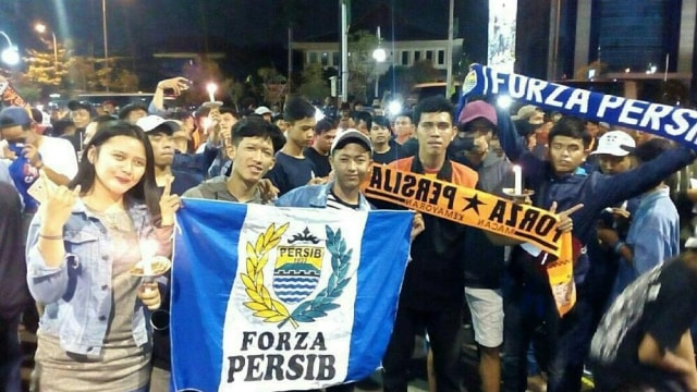 Aksi damai Bobotoh dan Jakmania. (Foto: Dok. Instagram: @igpersib)