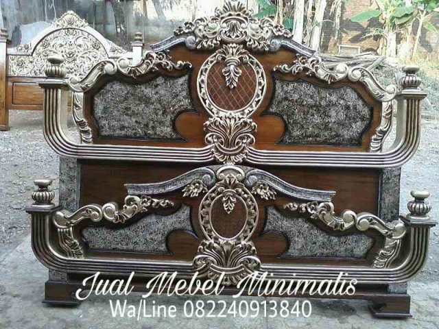 Tempat Tidur Jati Dialora