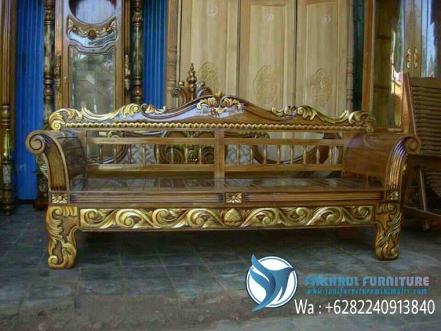 Bale Bale Jati Ukiran