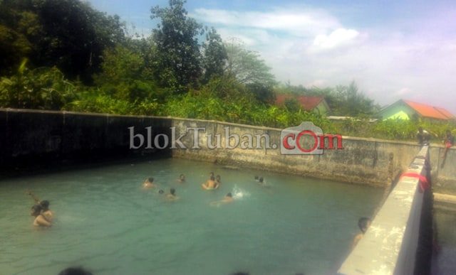 Bersantai di Sumber Beron Punggulrejo