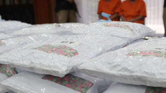 Paket Ekstasi (Foto: Fanny Kusumawardhani/kumparan)