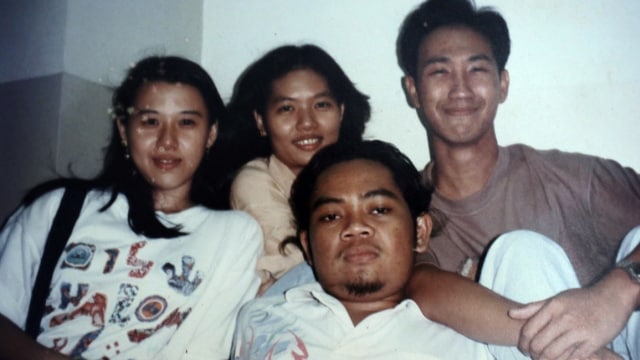 Wawan dan teman-temannya. (Foto: Repro Foto Dok. Sumarsih )