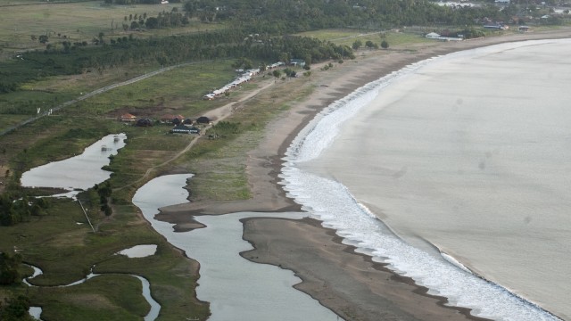 Wisata Geopark Ciletuh-Palabuhan Ratu Foto: Antara/Novrian Arbi