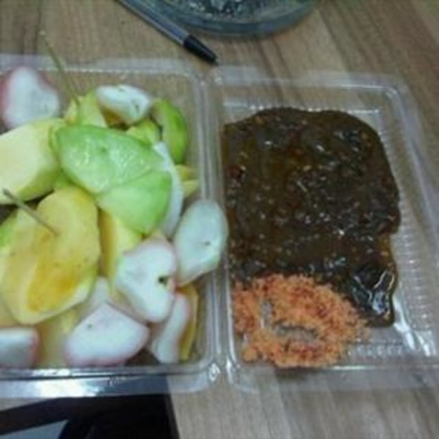 Pelajaran Hidup dari Sekantung Rujak
