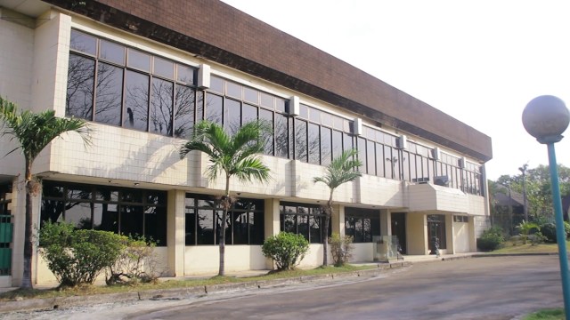 Pabrik Nyonya Meneer yang lengang (Foto: kumparan)