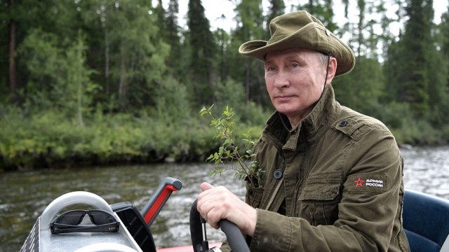 Vladimir Putin ketika liburan (Foto: Sputnik/Alexei Nikolsky/Kremlin via REUTERS)