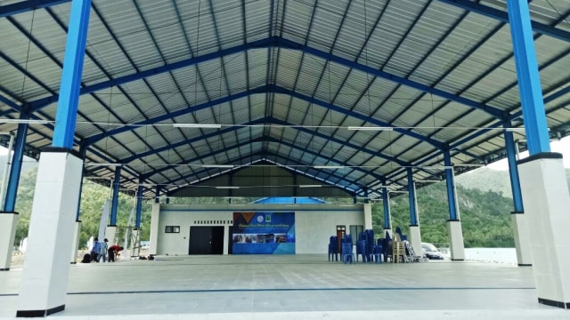 Tempat pelelangan ikan di Natuna. (Foto: Angga Sukmajaya/kumparan)
