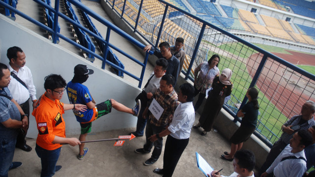 Rekonstruksi kasus suporter Persib Ricko Andrean (Foto: ANTARA FOTO/Fahrul Jayadiputra/)