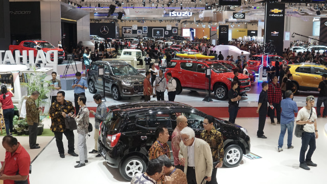 Hari pertama pembukaan GIIAS 2017. Foto: Aditia Noviansyah/kumparan