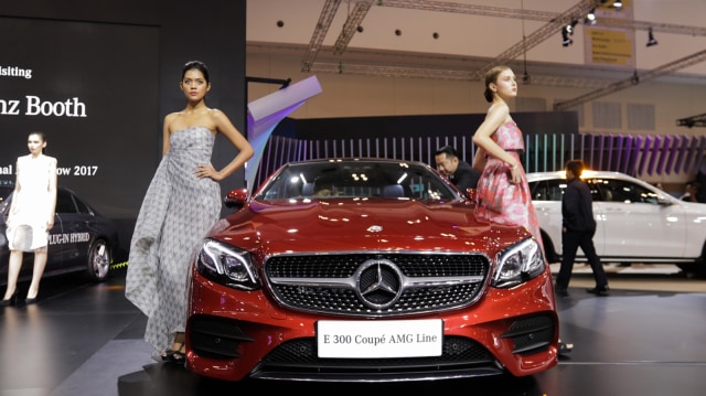 Mercedes Benz di GIIAS 2017. (Foto: Prima Gerhard/kumparan)