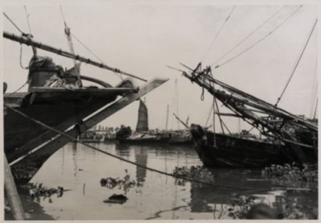 Pelabuhan Batavia, 1945 (Foto: kitlv.nl)