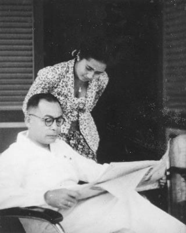 Bung Hatta dan istrinya, Rahmi. (Foto: Dok. Kemdikbud)