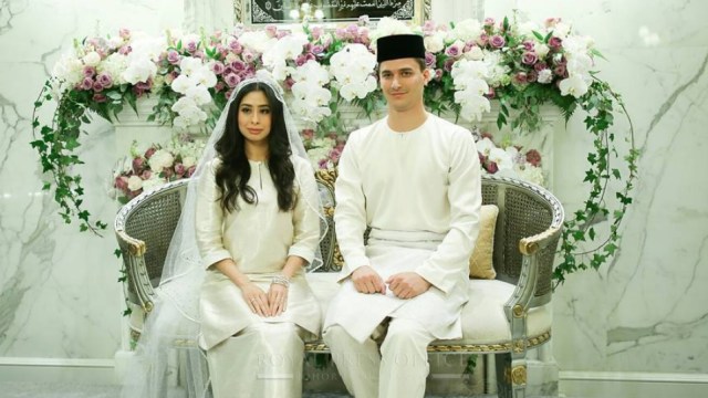 Tunku Tun Aminah dan Dennis Abdullah (Foto: Instagram @theroyaljohor)