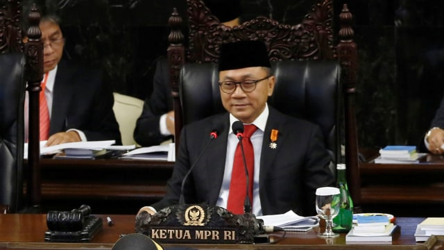 Ketua MPR Zulkifli Hasan dalam sidang tahunan  Foto: Reuters/Beawiharta