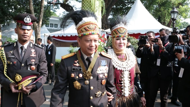 Jenderal Polisi  Tito Karnavian dan istri (Foto: Polri)