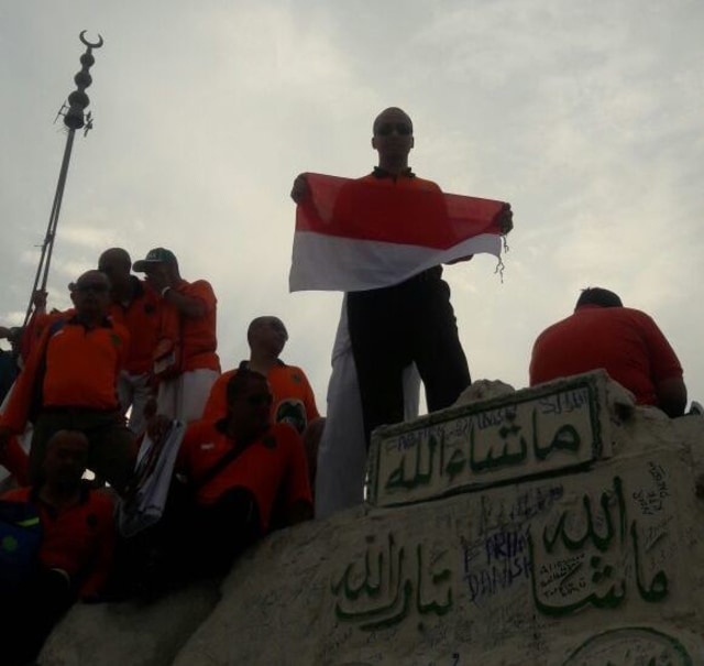 LANGSUNG DARI MEKKAH, Detik-Detik Proklamasi, Merah Putih Berkibar di Gua Hira