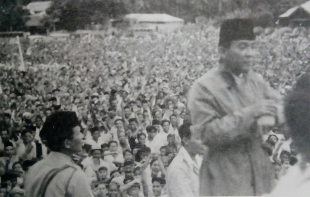 Pemimpin dan Rakyat dalam Keakraban (10)