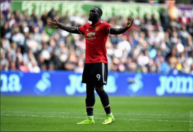 Peran Sentral Striker Berbandrol 75 Juta Poundsterling Milik Manchester United