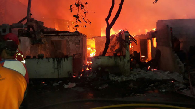 Kebakaran di Jalan Kangkung Kebayoran Lama (Foto: Dok. Humas Polres Jakarta Selatan)