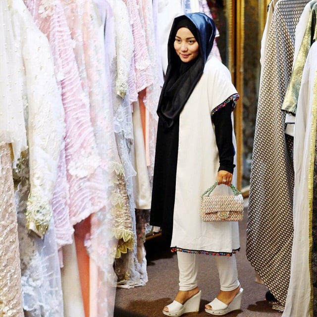 Tas mewah milik Anniesa Hasibuan. (Foto: Instagram/@anniesahasibuan)