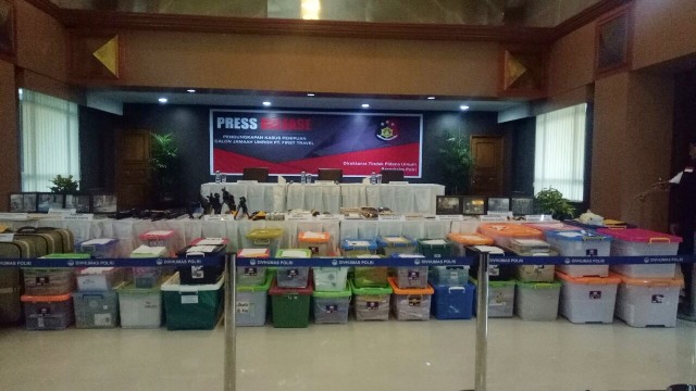 Barang bukti kasus First Travel (Foto: Marcia Audita dan Aprilandika Pratama/kumparan)