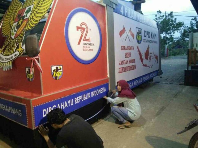 Pewai Kendaraan Hias
