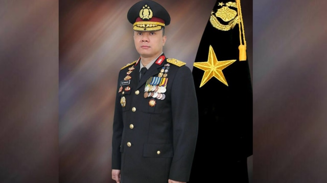 Teddy Minahasa Putra (Foto: Facebook Teddy Minahasa Putra)