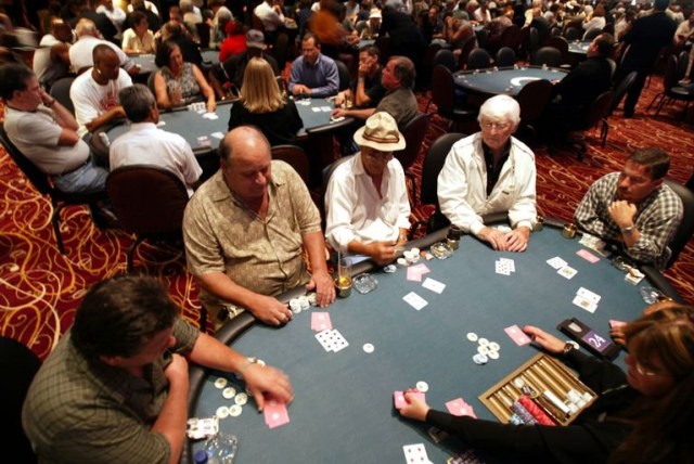 Video poker online