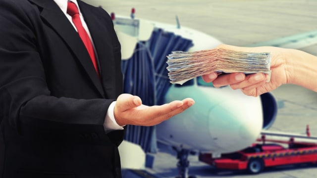 Ilustrasi korupsi. (Foto: Shutterstock)