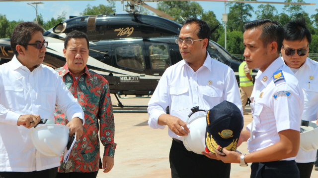 Budi Karya di proyek Pelabuhan TJ Api Api (Foto: Ulfa Rahayu/kumparan)