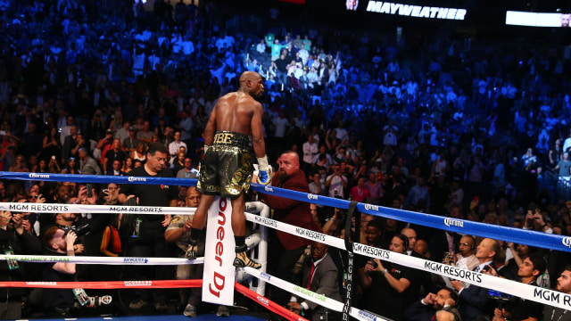 Kemenangan Mayweather atas McGregor. (Foto: REUTERS/Steve Marcus)