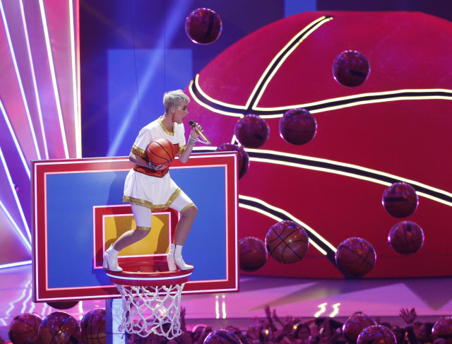 Aksi panggung Katy Perry  (Foto: Danny Moloshok)