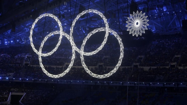 Satu lampu cincin Olimpiade tidak menyala. (Foto: Pinterest)