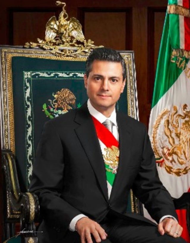 7 Kepala Negara dengan Gaya yang Paling Nyentrik (3)