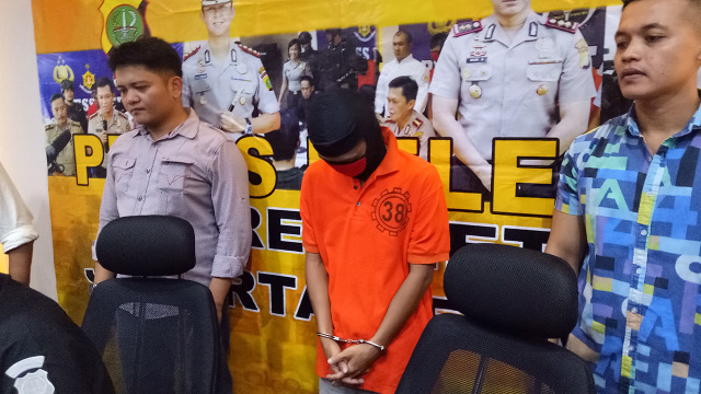 Barang bukti penipuan di OLX (Foto: Amanaturrosyidah/kumparan)