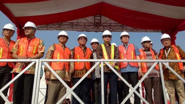 Menteri Jonan meninjau PLTU Tanjung Jati (Foto: Nadia Riso/kumparan)