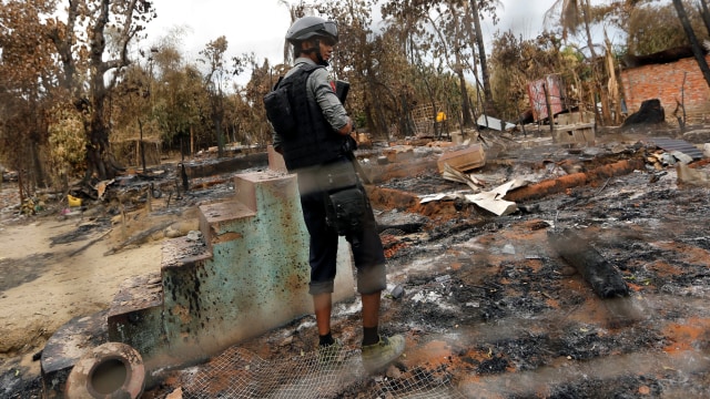 Bekas pembakaran rumah etnis Rohingya di Myanmar (Foto: Soe Zeya Tun/Reuters)