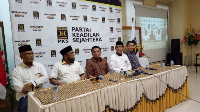 Konpres PKS terhadap isu Rohingya. (Foto: Fahrian Saleh/kumparan)