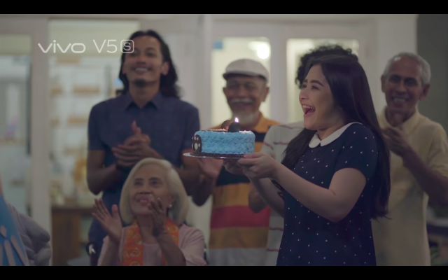 Com-Prilly Beri Kejutan untuk Al (Foto: Vivo Indonesia)