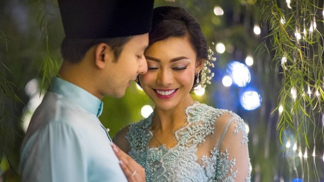 Pertunangan Whulandary dan Niki (Foto: Instagram @shukryghanyphotography)