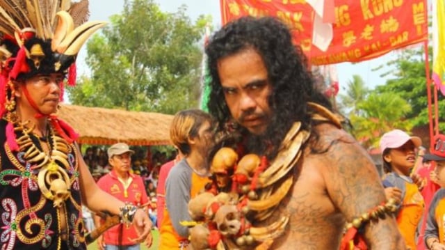 Mistis dan Magisnya Suku Dayak di Kalimantan
