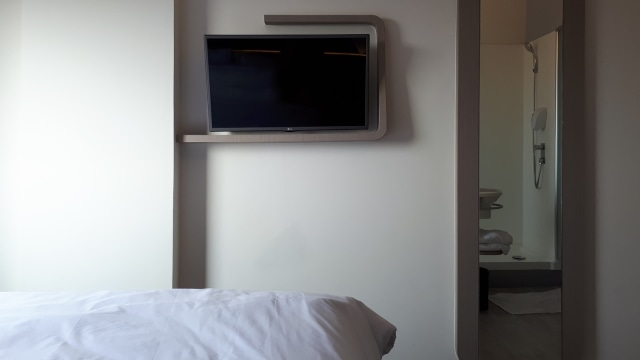 Kamar hotel Ibis Budget Cirebon (Foto: Luthfa Nurridha/kumparan)