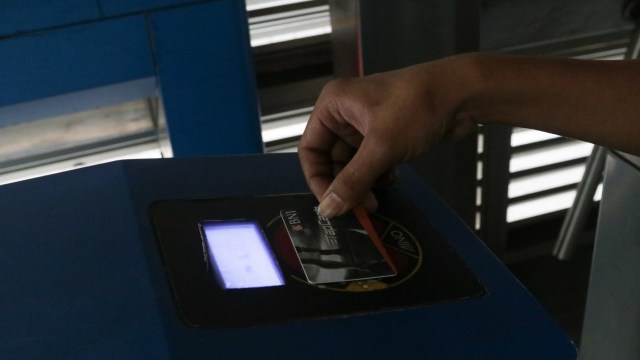 Ilustrasi uang elektronik. Foto: Fanny Kusumawardhani/kumparan