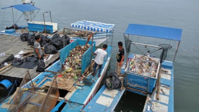 Sampah Pantai Losari dan Permintaan untuk Wali Kota Danny (2)