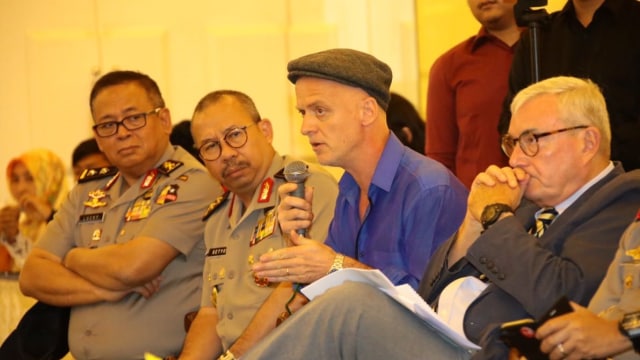 Peserta bertanya kepada Kapolri tentang terorisme (Foto: Humas Polri)