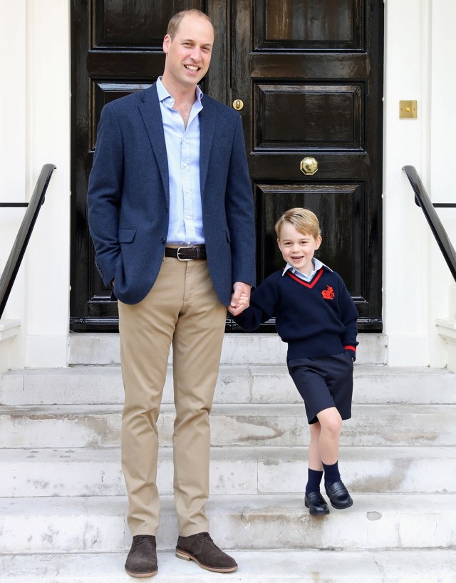 Hari Pertama Pangeran George Masuk Sekolah (Foto: REUTERS/Richard Pohle)