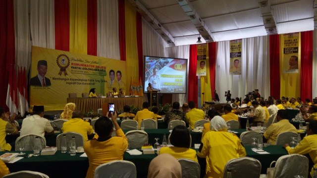 Kapolri di acara pelantikan kader Golkar. (Foto: Kevin Septha/kumparan)