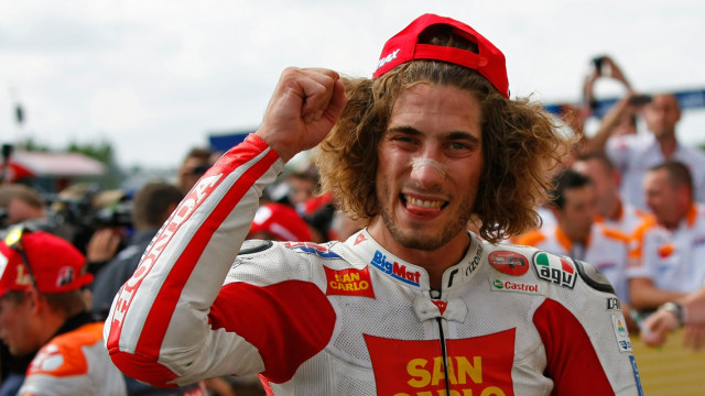 Marco Simoncelli: Dari Rimini, Menuju Dunia, Kembali ke Tuhan (1)
