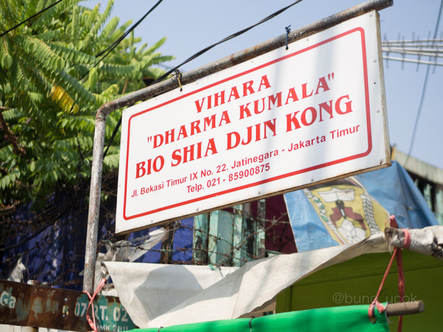 Lelaki Muslim yang Menjaga Klenteng