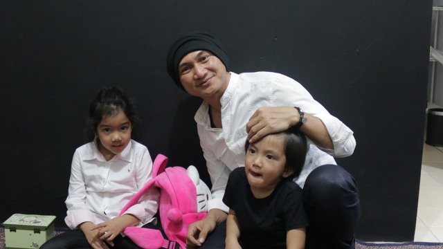 Anji dan Anak (Foto: Cornelius Bintang/kumparan)